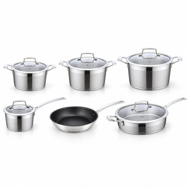 Mixed Cookware Range with Metal Handles and Lids