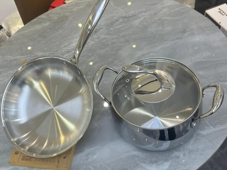 Stainless Cookware Sold in the EU
